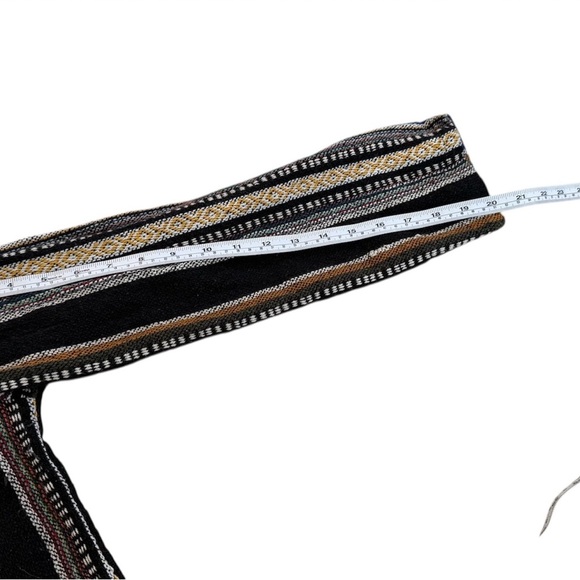 Authentic & handwoven hoodie - Picture 4 of 6